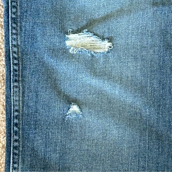 J. Crew High Rise Classic Vintage Jeans ๐ - Picture 4 of 8